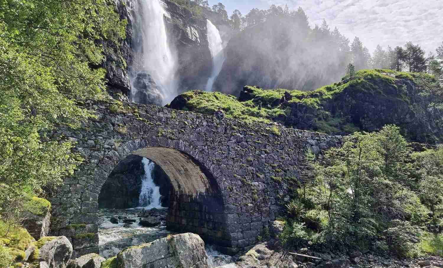 Hesjedalsfossen in Vanksdal