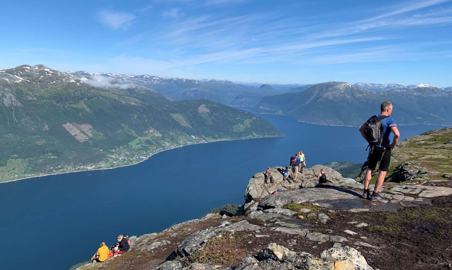 Hiking the Queens trail in Hardanger