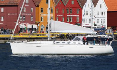 Erleben Sie Bergen vom Fjord aus