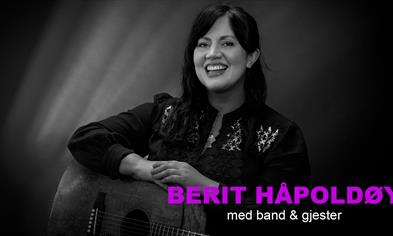 COUNTRYHELG - BERIT HÅPOLDØY MED GJESTER