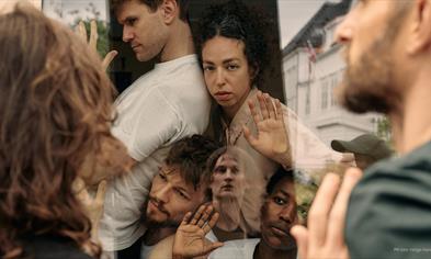 Carte Blanche: Insight