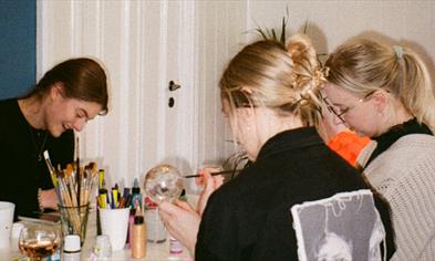 Sosialkveld: Glassmaling | Mal din egen julekule