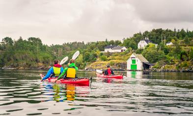 Guided kayak trip in Øygarden