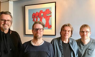 VOKSNE HERRERS ORKESTER