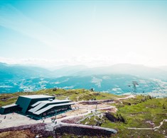 Das Restaurant Hangurstoppen verfügt über 310 Sitzplätze