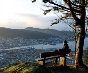 Durchblättern nach Programm für Begleitpersonen in Bergen