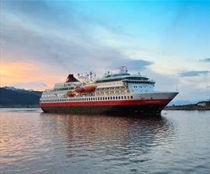 Bergen is easy to get to with direct flights, cruise, Hurtigruten, train, bus or own car.