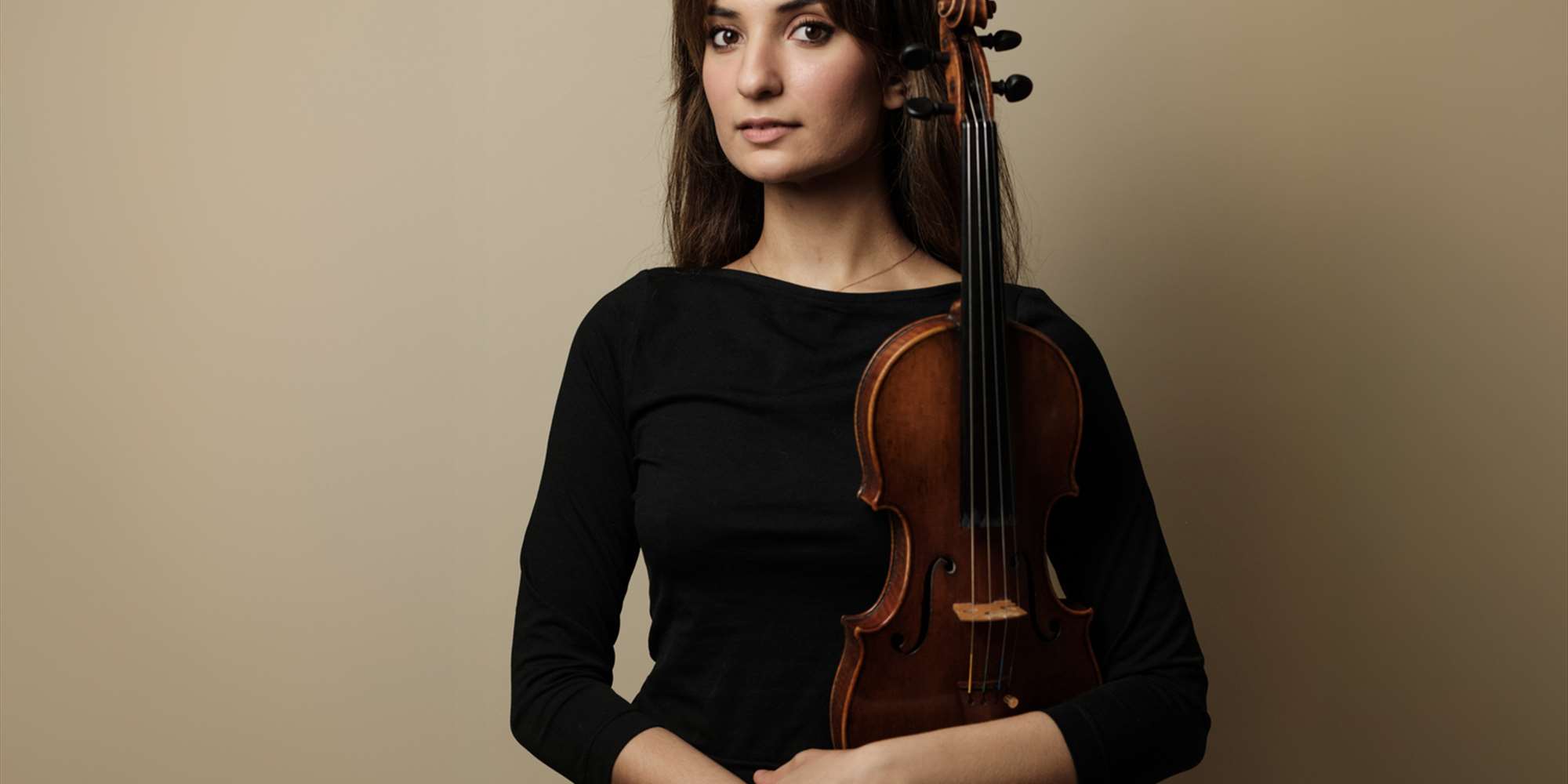Ava Bahari