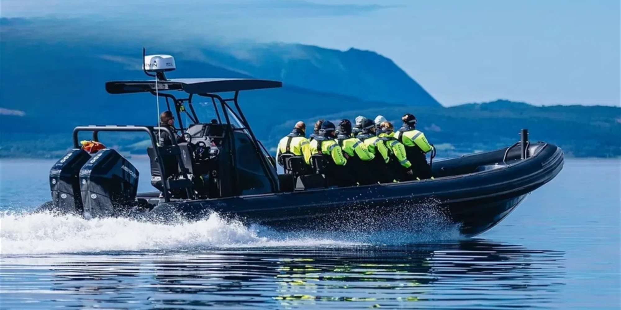 Fjord tour to Mostraumen in premium RIB