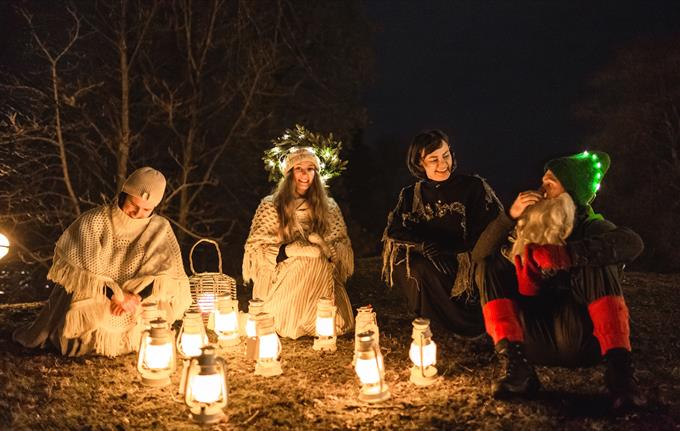 Vandreteater i Nygårdsparken: Lussi Langnatt, søndag 8.12 kl.16:30