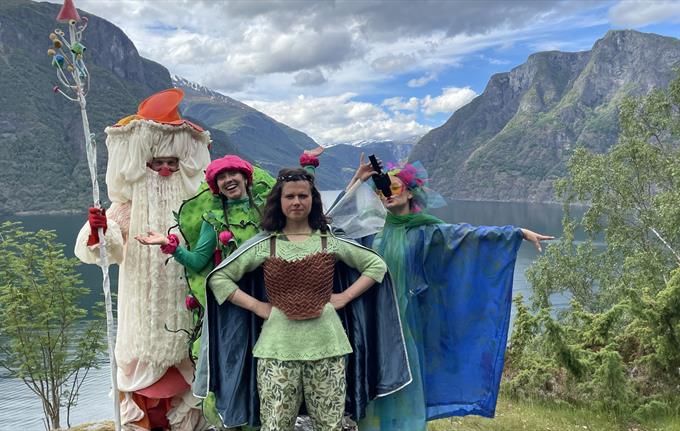 Tysdag 12.august kl.14:30, Soltun Besøksgard: "Skogsprinsessa"