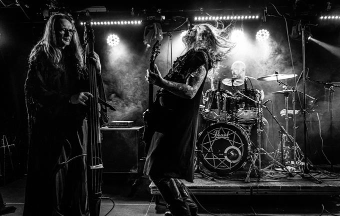 Cadaver + supp: Istårn || Hulen