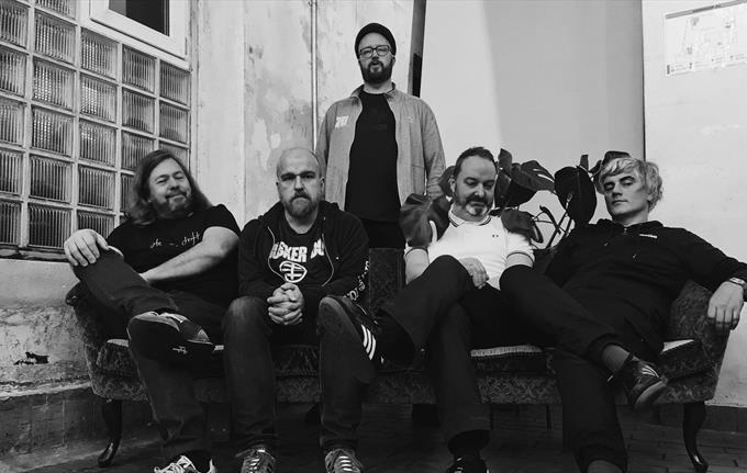 The Essential Ether // Besvergelser