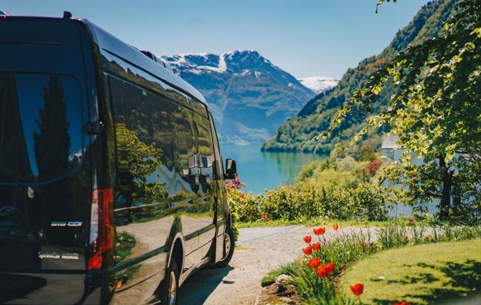 Minibus rental Fjordrive