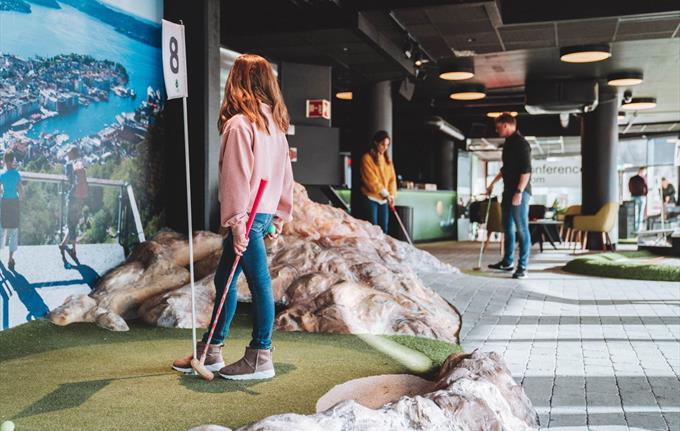 Minigolf at Vestkanten shopping mall in Bergen