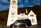 The minibus used on the guided tour of Bergen by minibus