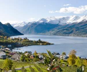 Visit Hardangerfjord|On a day trip from Bergen