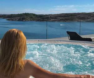 Go on a workation in the Bergen region - view of the sea from the Jacuzzi at Panorama Hotel